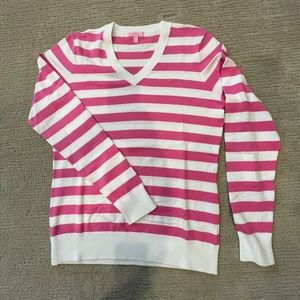 Lilly Pulitzer lightweight V neck pull over